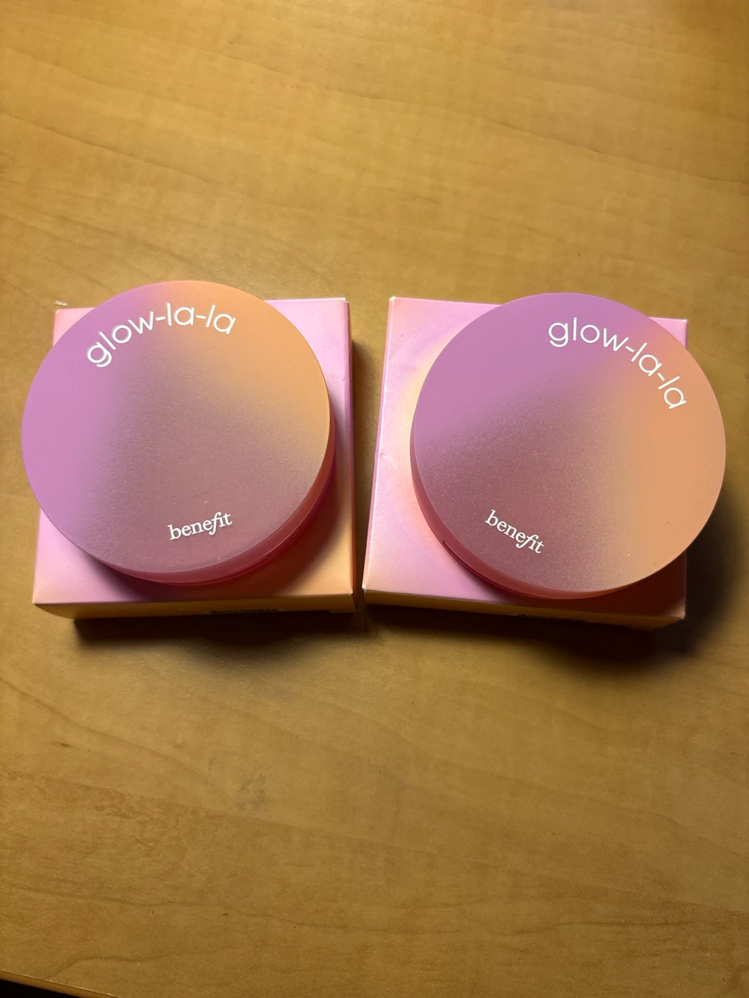 Benefit Cosmetics Glow La La Blurring Powder Highlighter