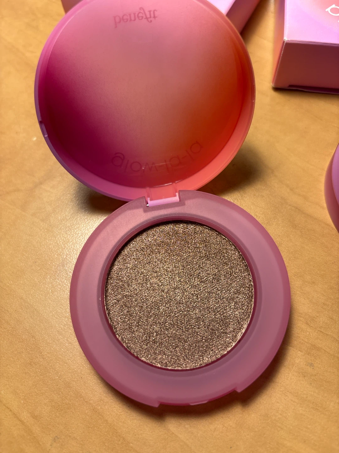 Benefit Cosmetics Glow La La Blurring Powder Highlighter - photo 4