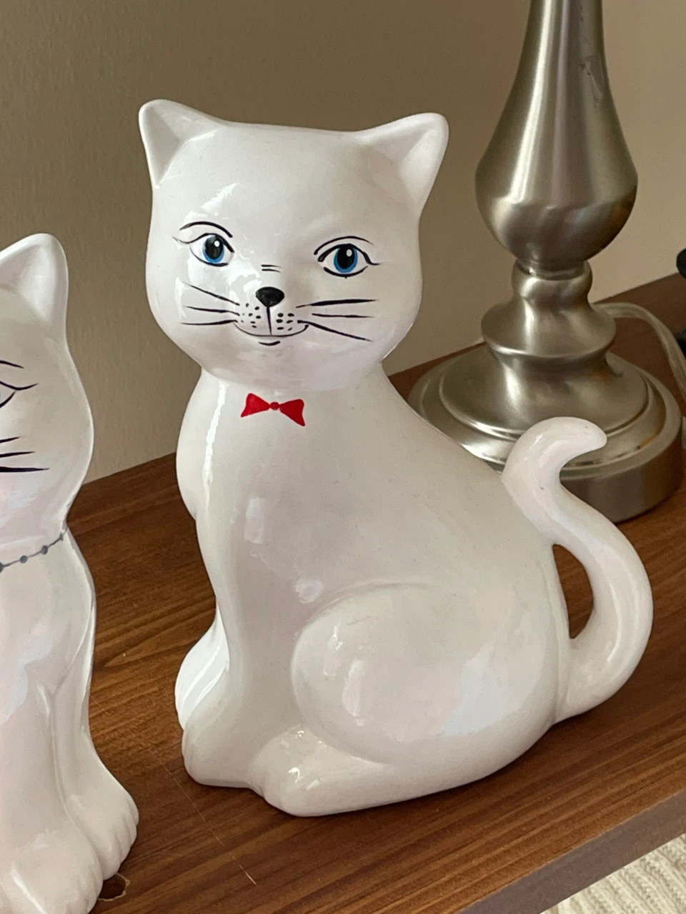 Pair of White Ceramic Cat Figurines - photo 2