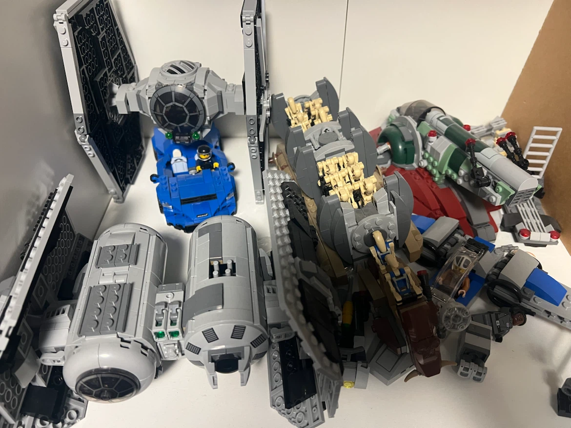 Assorted Star Wars LEGO Set Collection