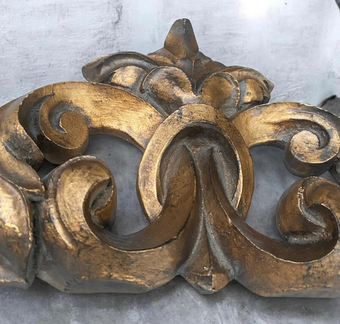 Ornate Decorative Architectural Wall Pediment - photo 3