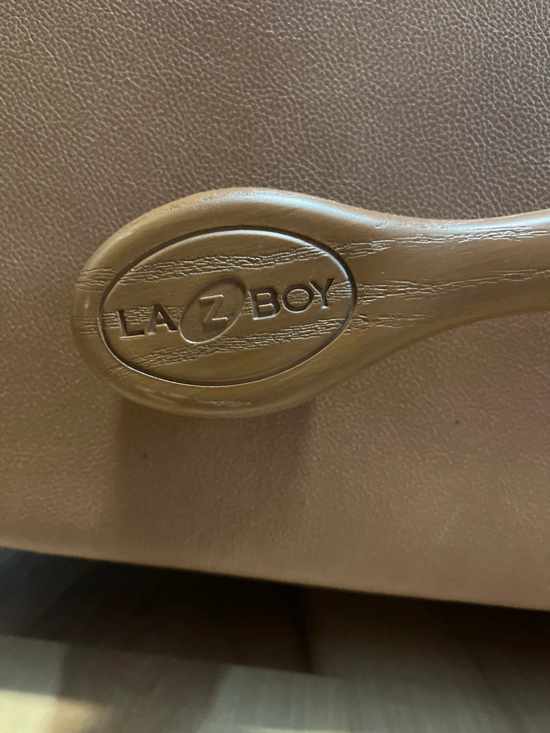 La-Z-Boy Leather Recliner - photo 4