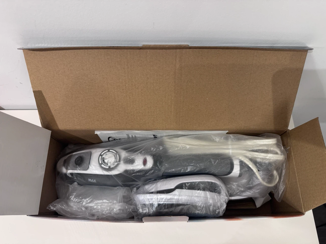 Brentwood Clothes Steamer and Iron Non-Stick, Handheld - photo 4