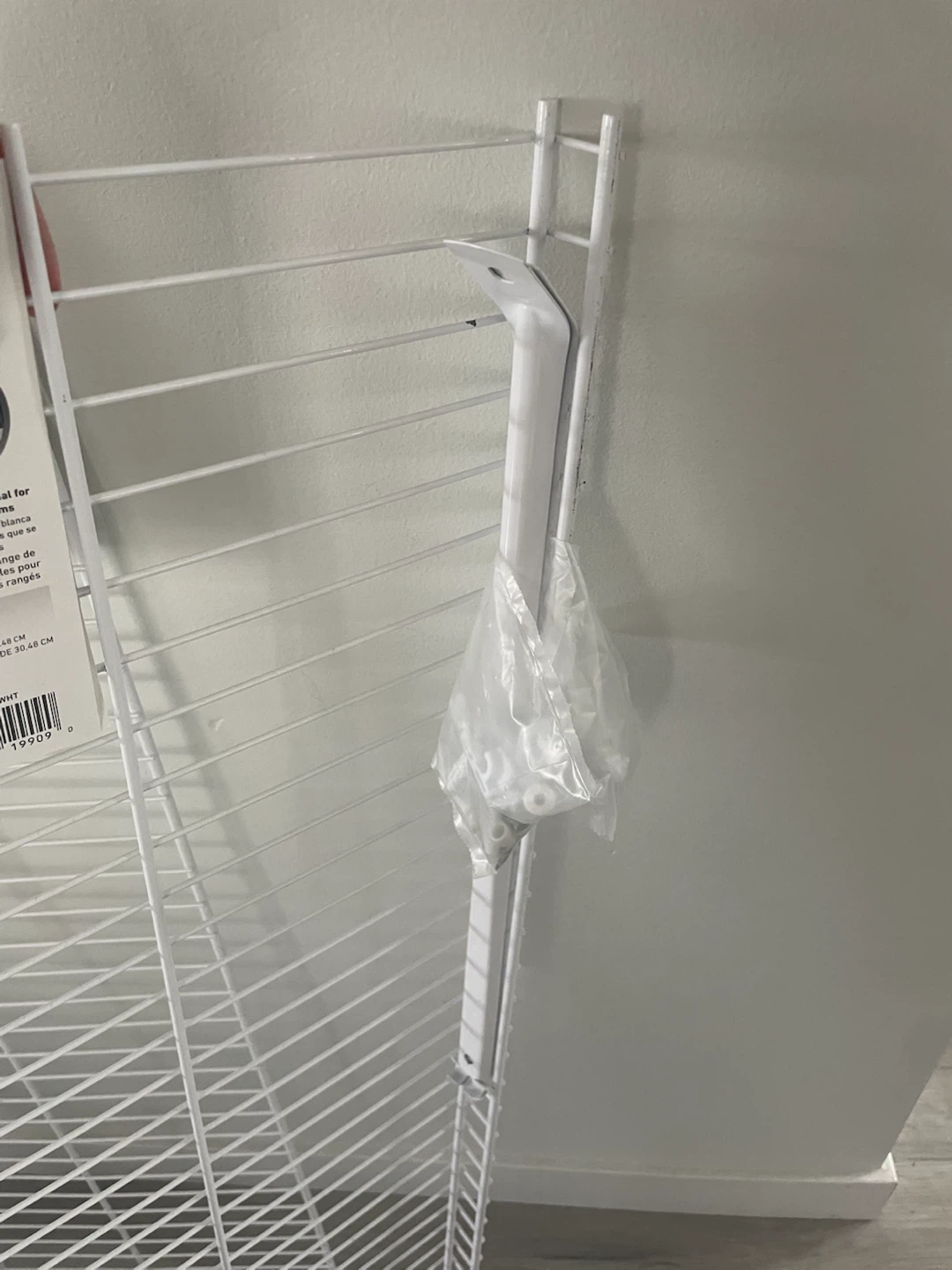 Rubbermaid 3 ft Linen Shelf Kit - photo 3