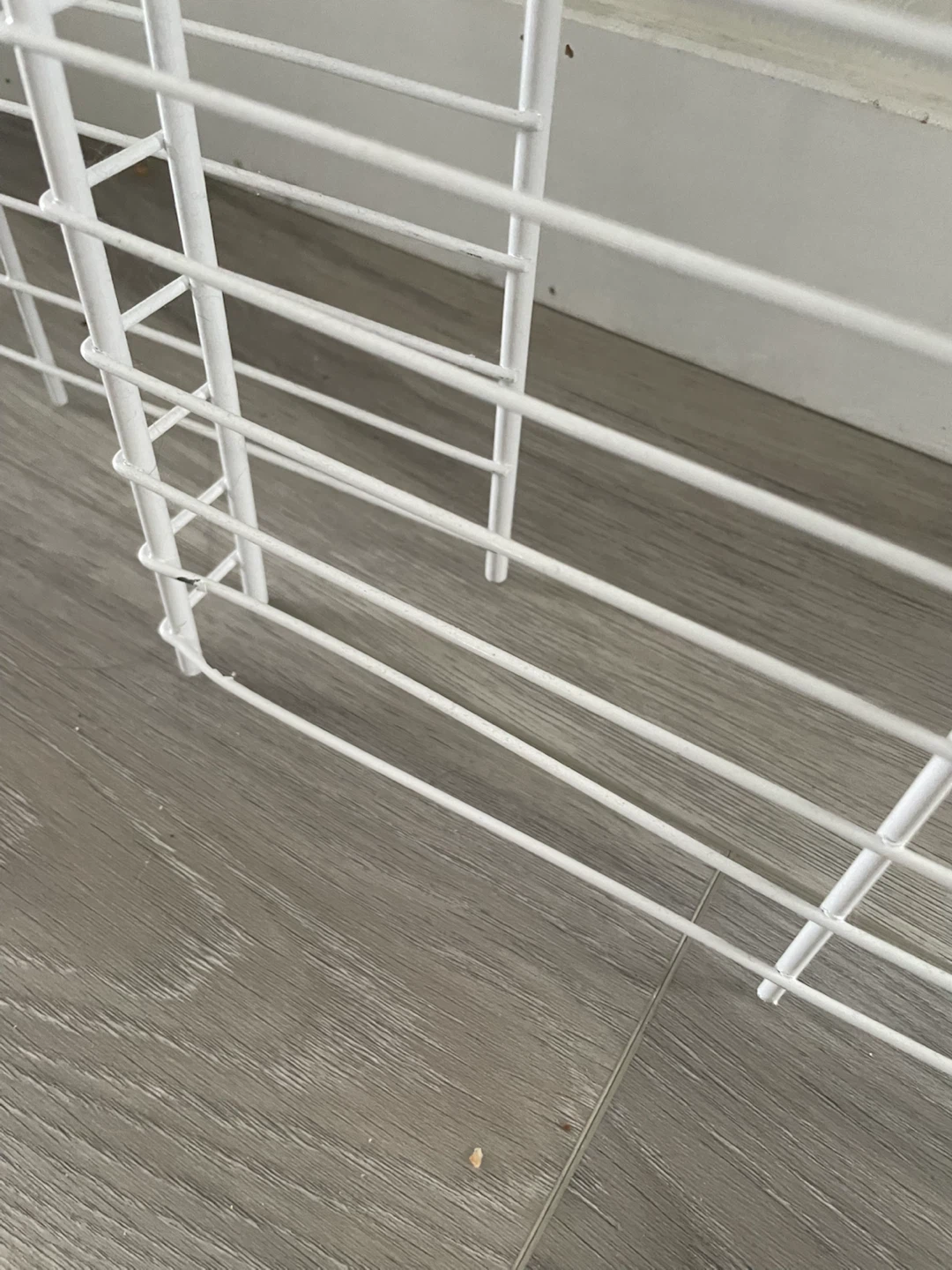 Rubbermaid 3 ft Linen Shelf Kit - photo 4
