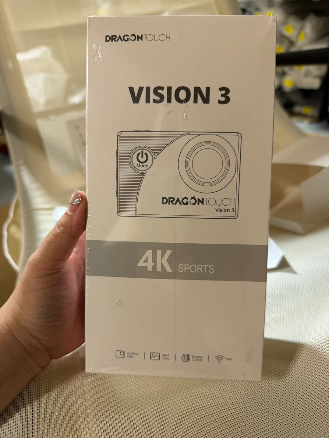 BNIB!!! Dragon Touch Vision 3 4K Action Camera - photo 4