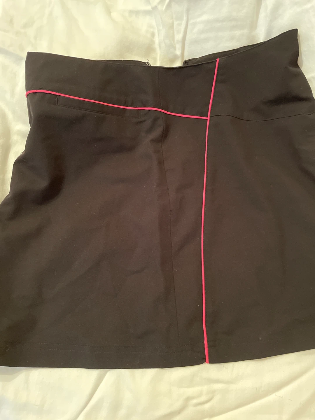 AUR Active Black Golf Skirt with Pink Trim Size 6