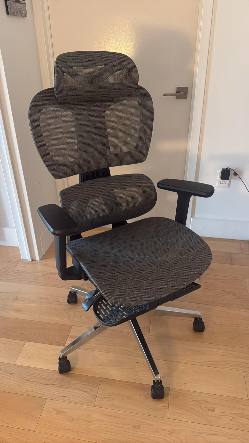 Ergonomic Mesh Office Chair - photo 2