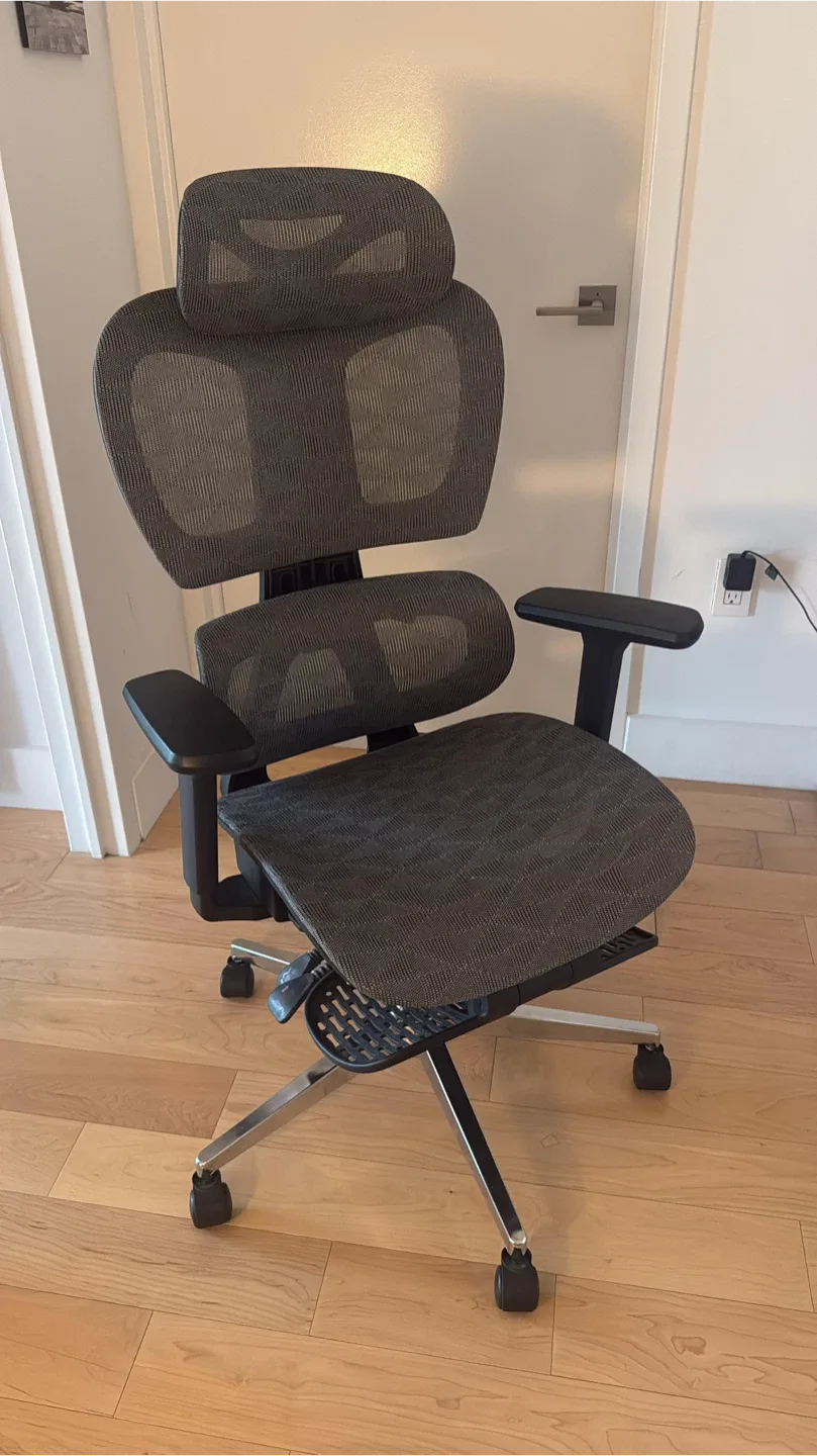 Ergonomic Mesh Office Chair - photo 2