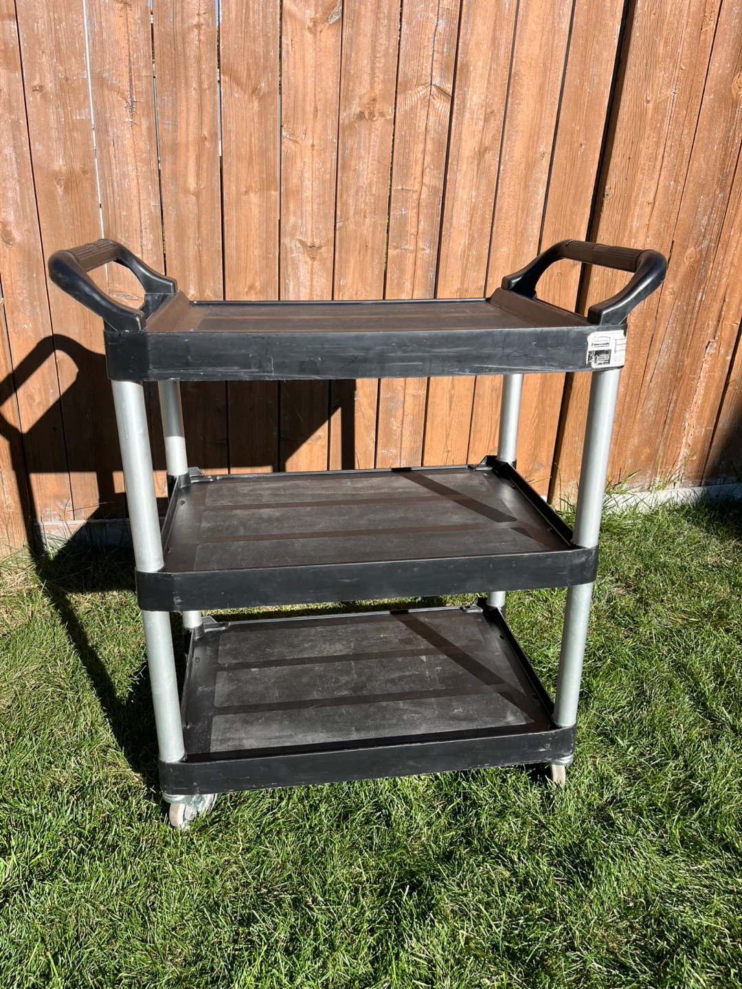 Rubbermaid 3-Tier Utility Cart - photo 2