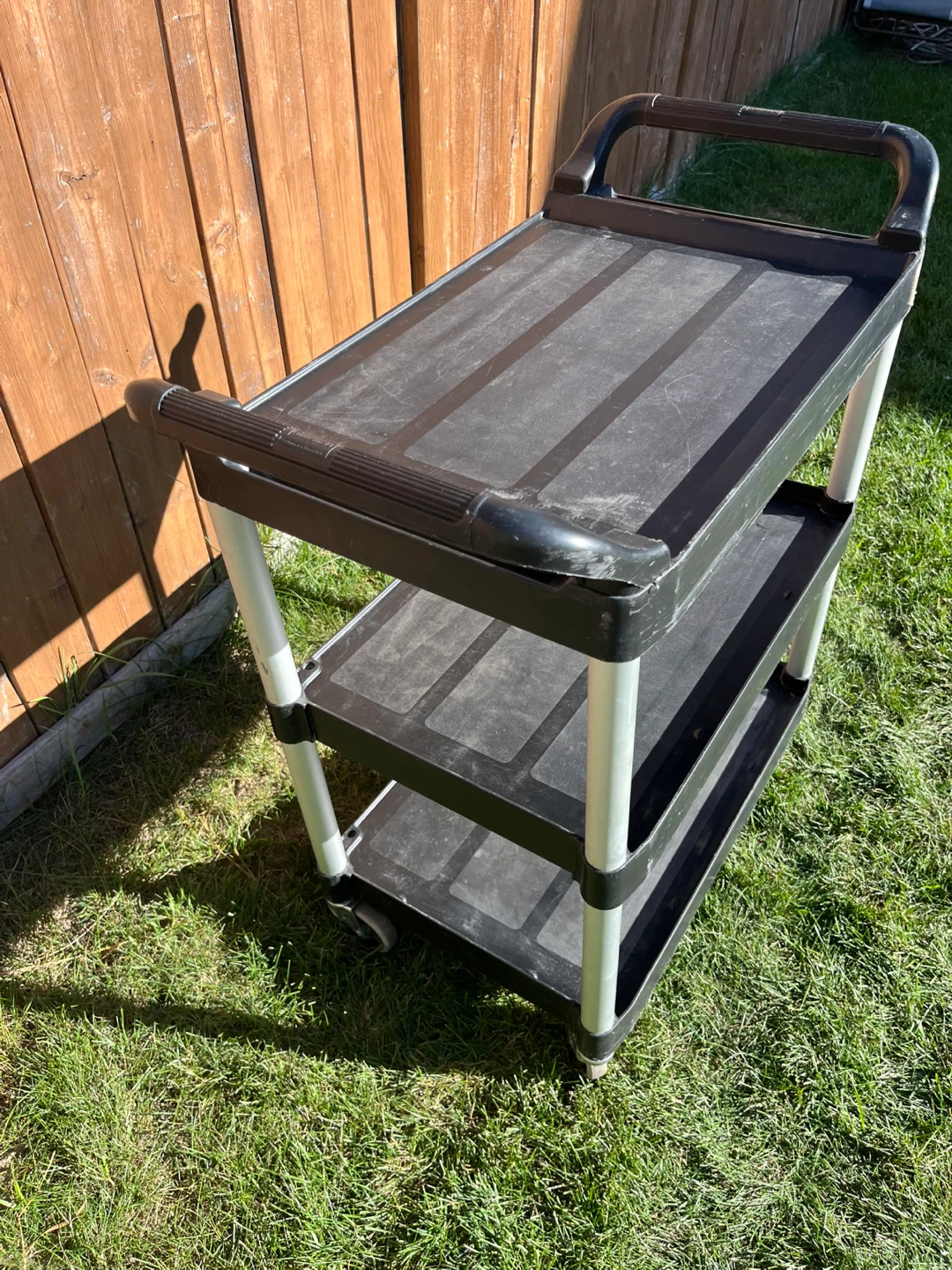 Rubbermaid 3-Tier Utility Cart - photo 3