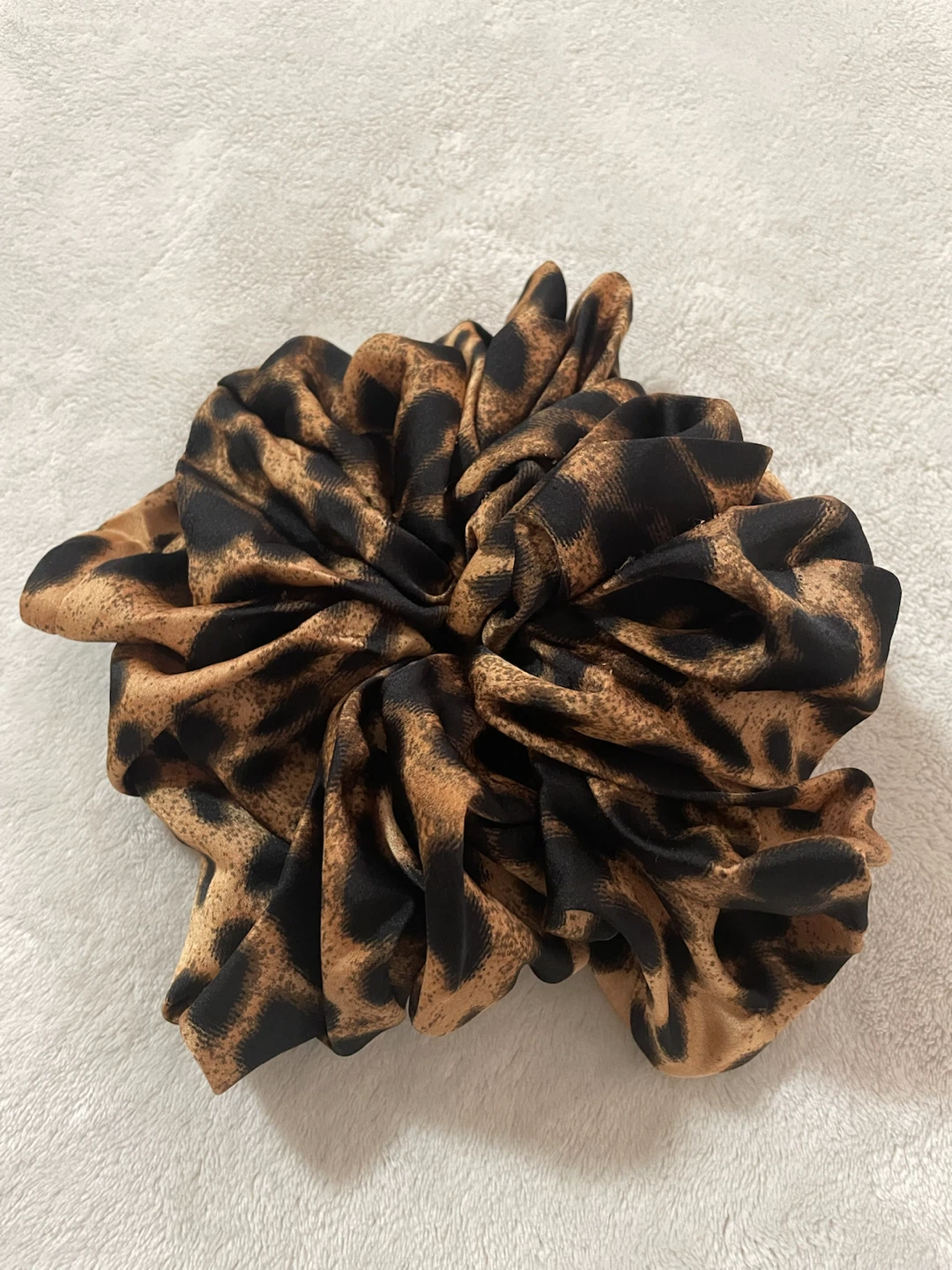 Oversized Leopard Print Scrunchie - photo 2