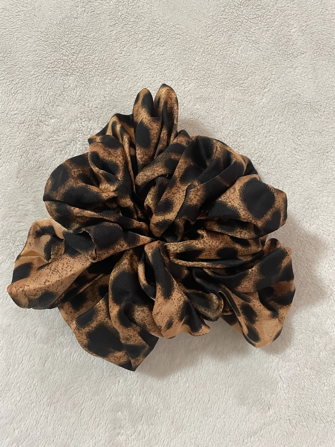 Oversized Leopard Print Scrunchie - photo 3