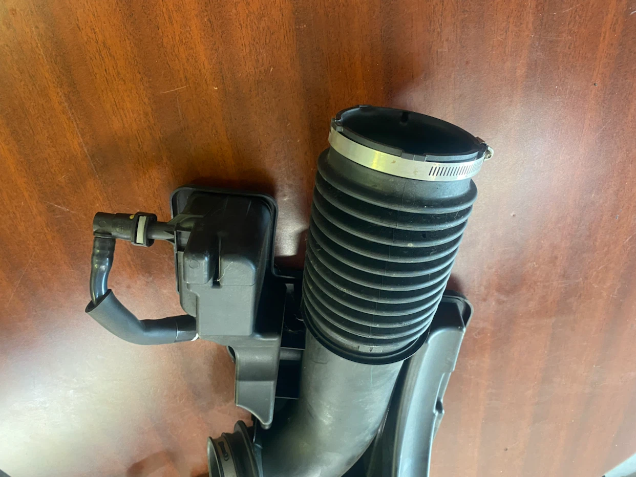 Air Intake Hose Assembly - photo 4