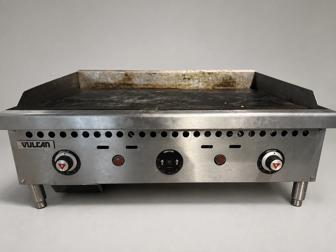Vulcan 36” Commercial Countertop Flat-Top Griddle – Untested - photo 2