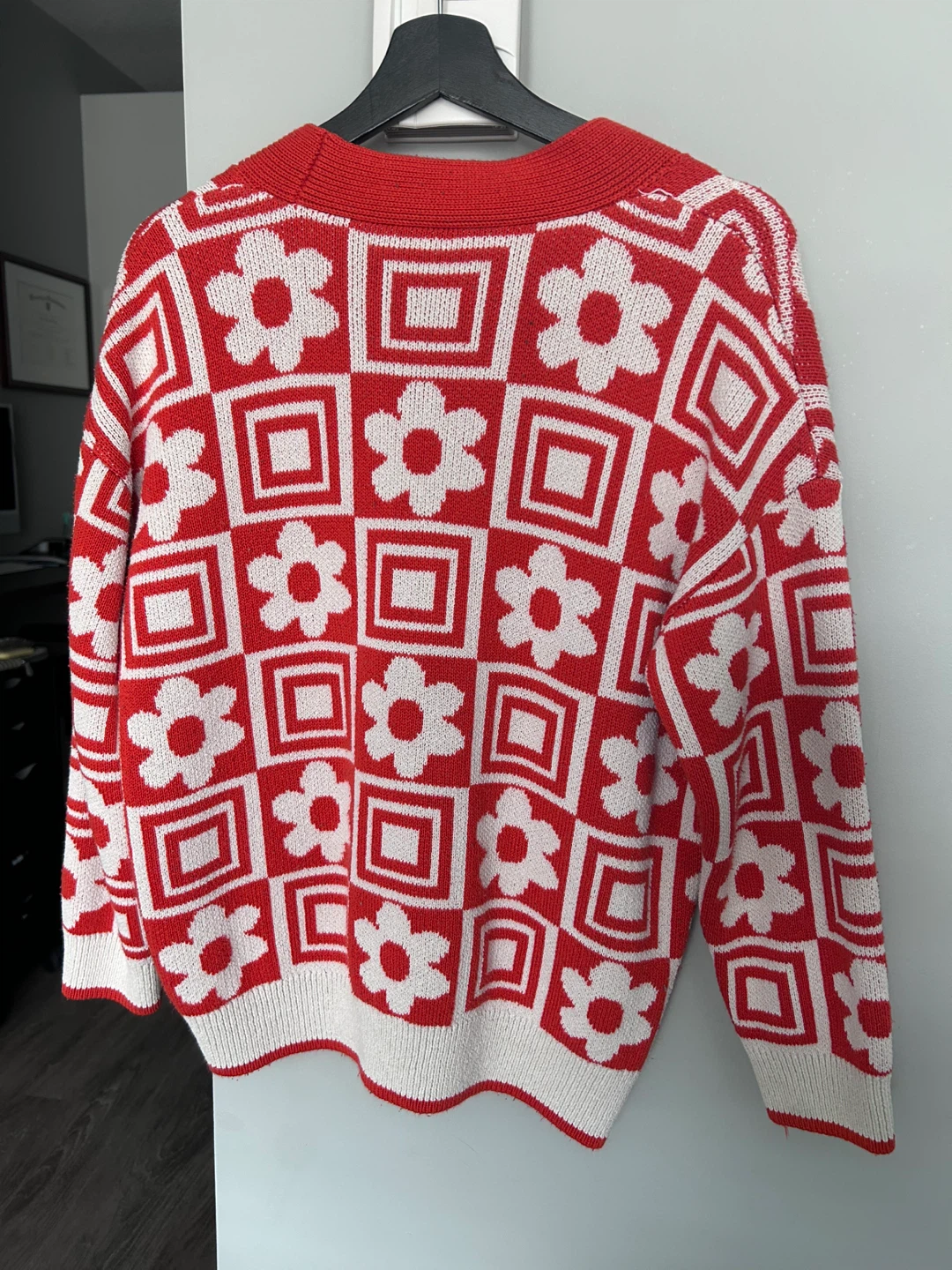 Zara Red and White Flower Print Cardigan Size S - photo 3