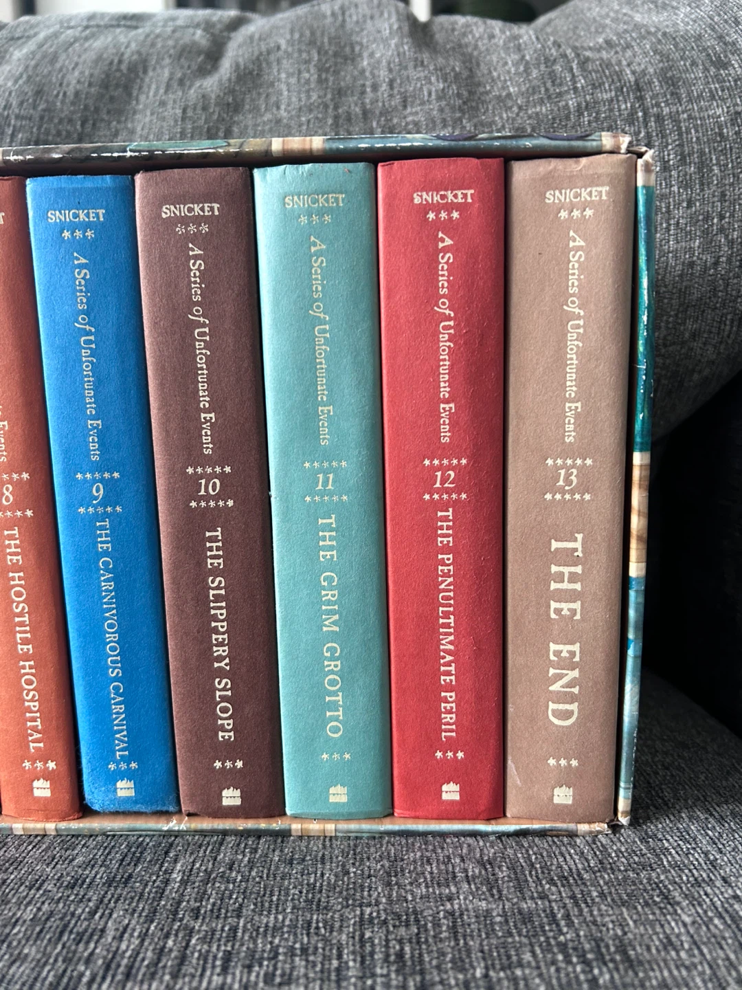 A Series of Unfortunate Events: The Complete Wreck Box Set - photo 3