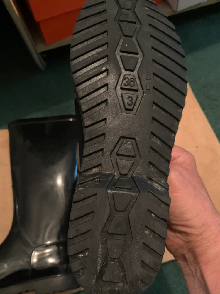 Black Rubber Rain Boots Size 36 - photo 4