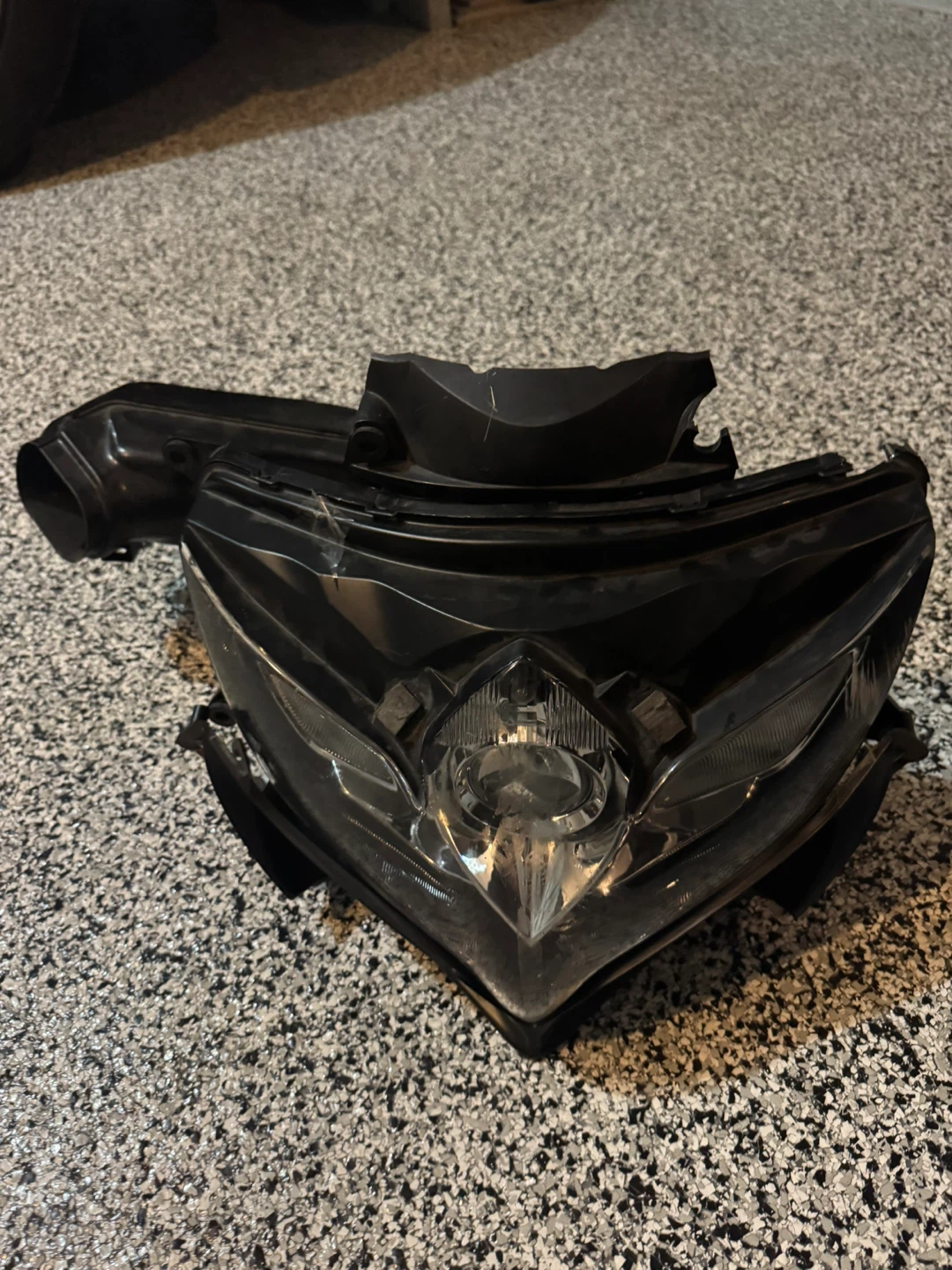 08-10 Suzuki GSXR 600 750 OEM Headlight Assembly Intake Duct - photo 3