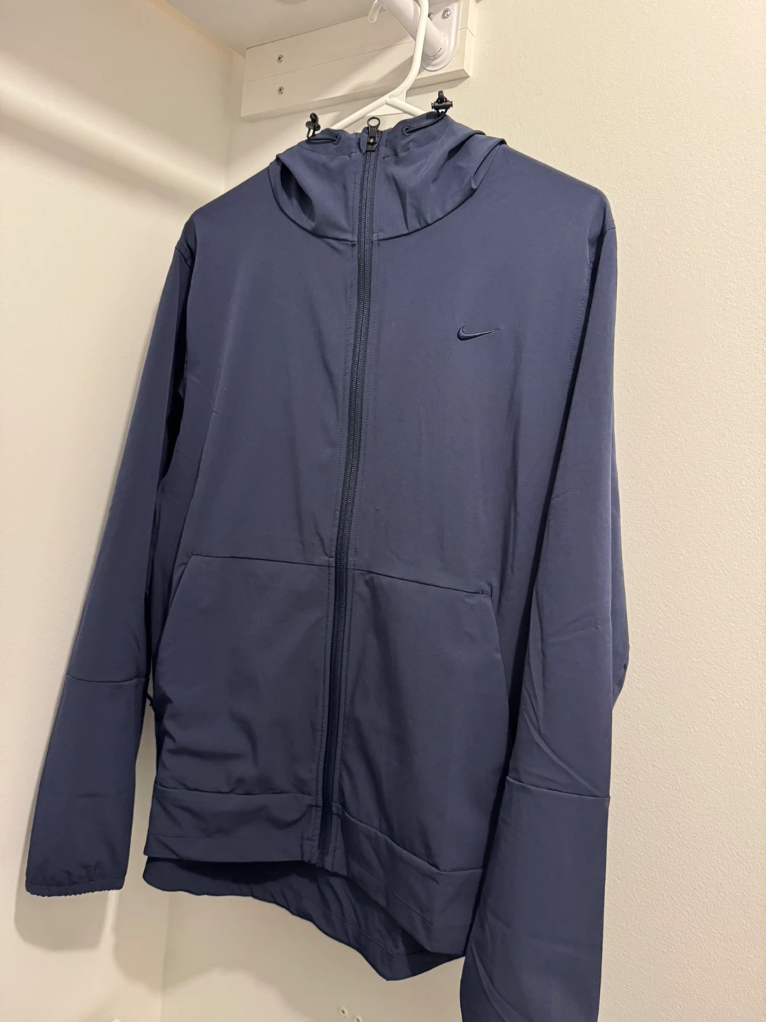 Brand new nike Men's Full-Zip Hooded Jacket medium