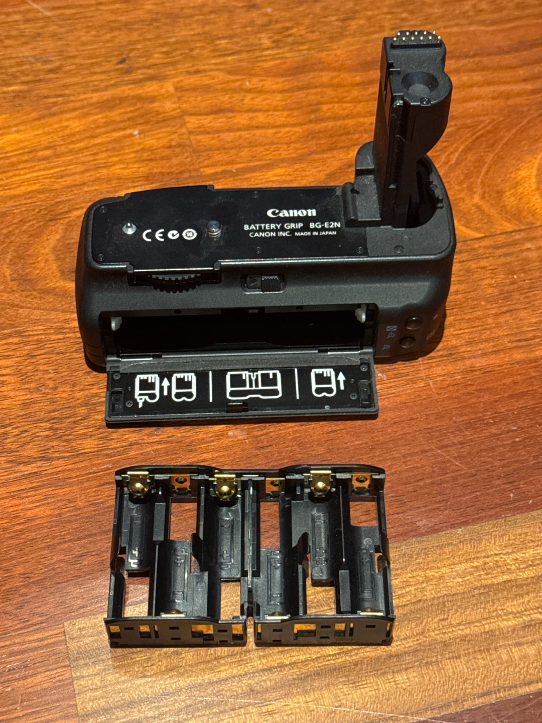 Canon Battery Grip BG-E2N with BGM-E2 Magazine - photo 5