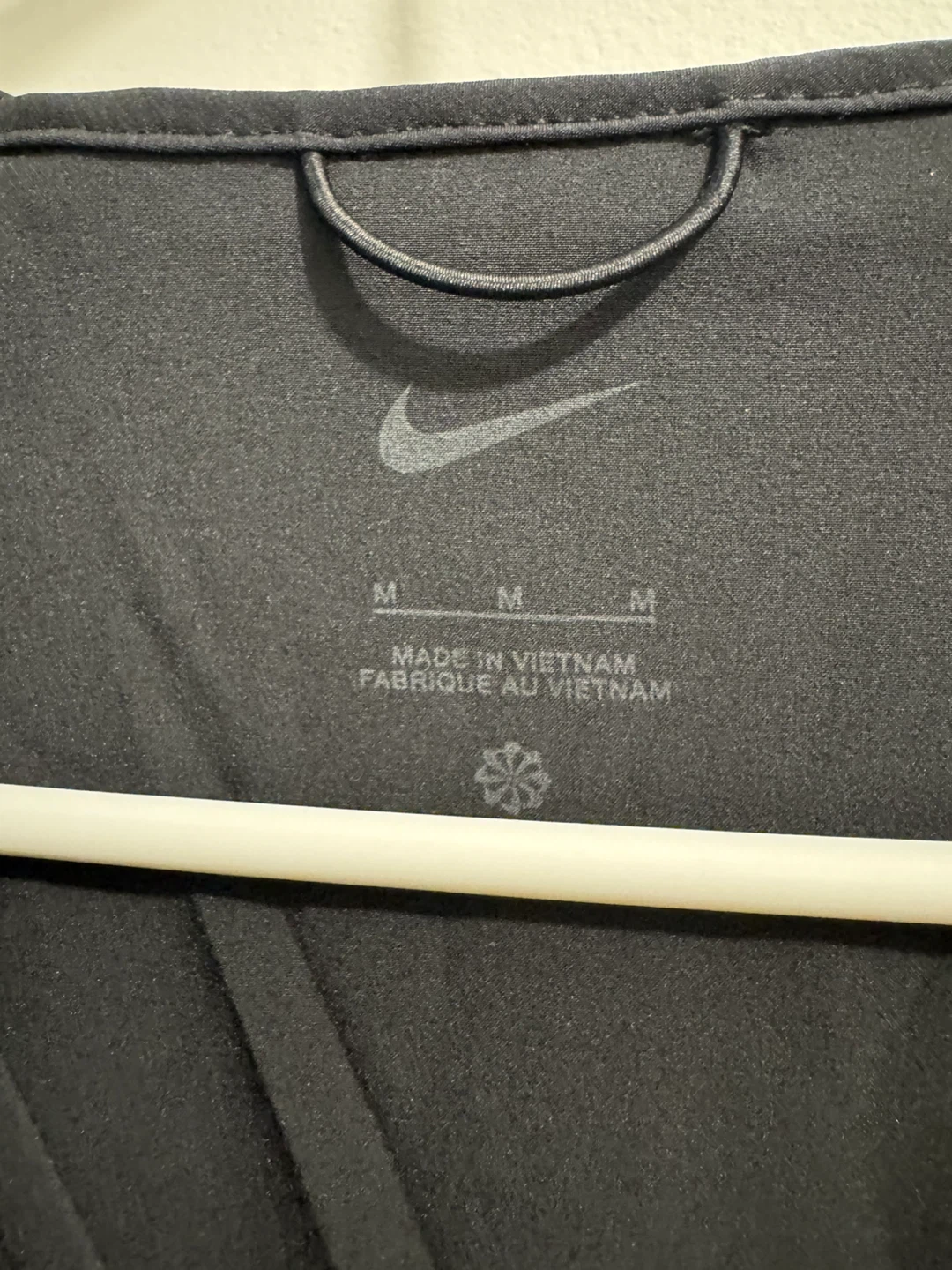 Brand new Black nike hoodie size medium for sale - photo 3