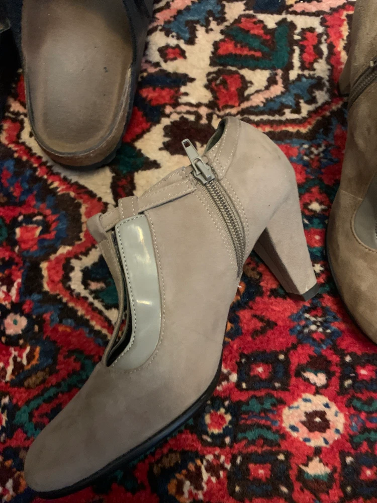 Aerosoles beige ankle boots