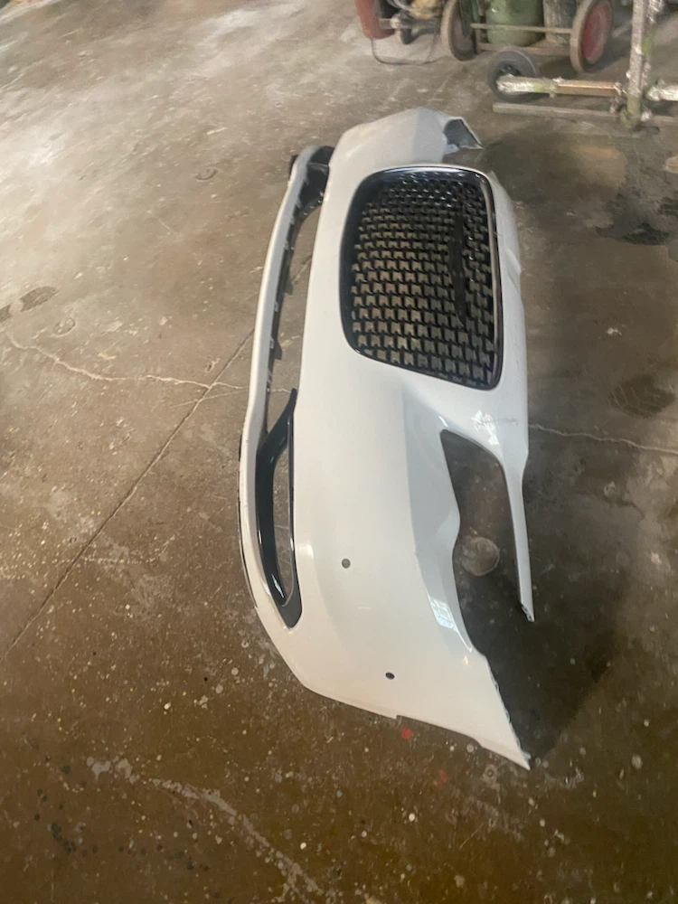 White Chrysler 300 Front Bumper Assembly