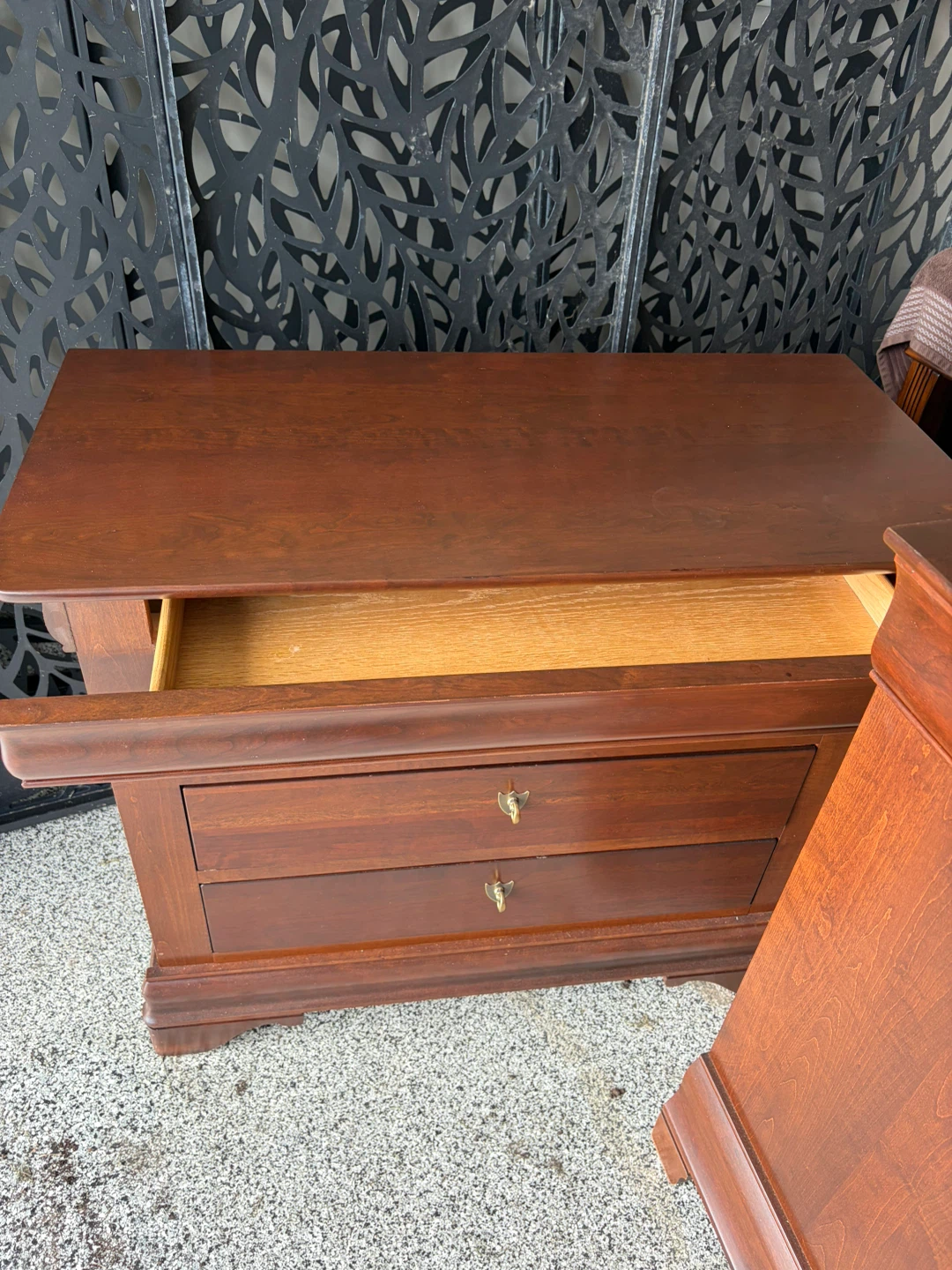 Solid Wood Bedroom Dresser Set
