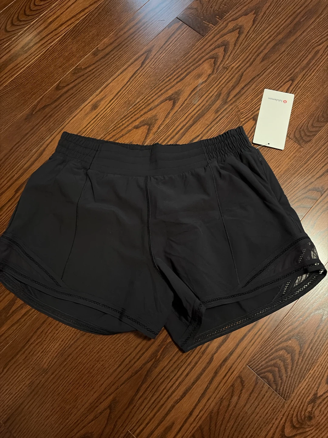 Lululemon Hotty Hot HR Short 4" Lace Trim - Black