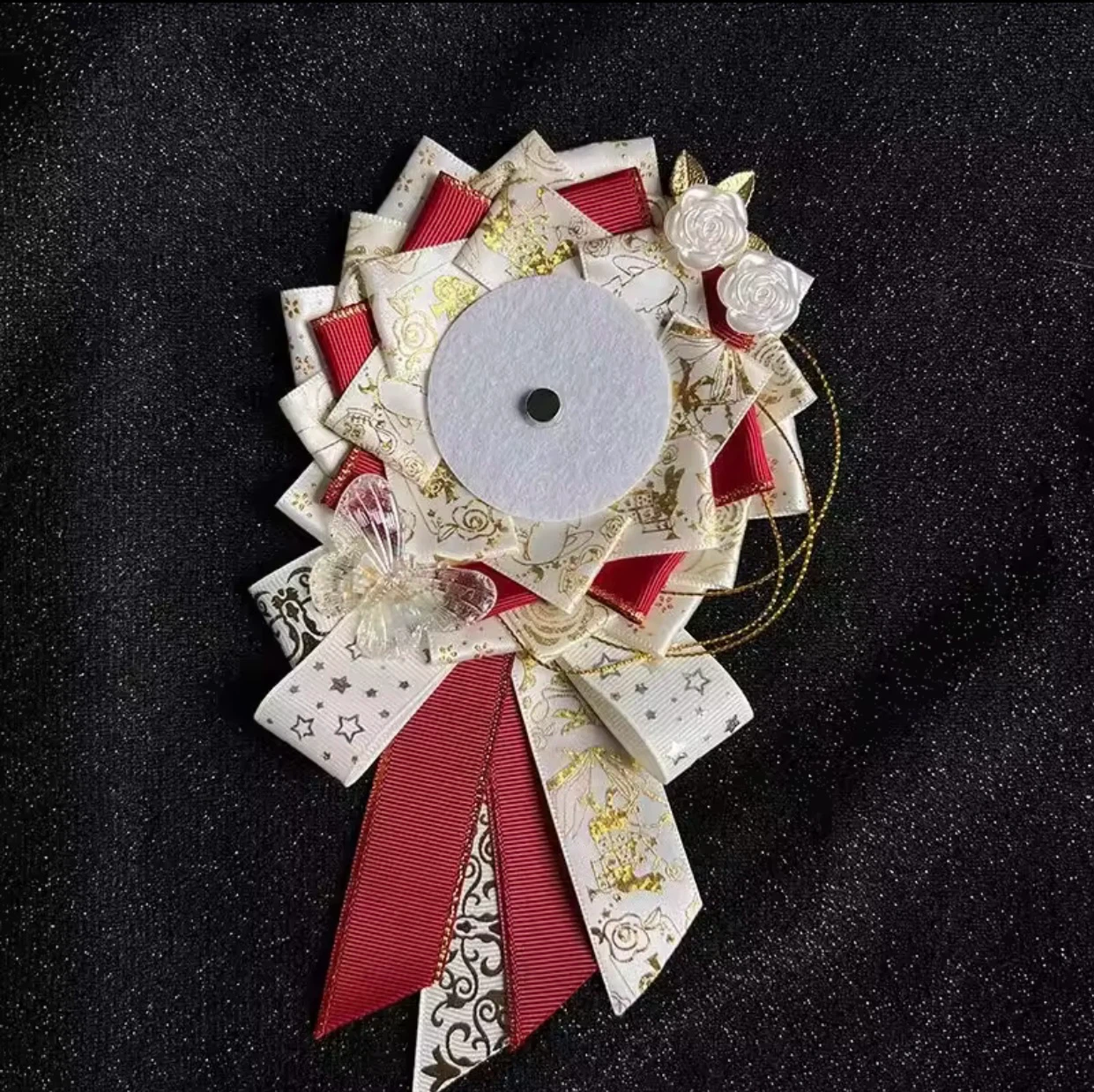 Decorative Ribbon Badge Brooch