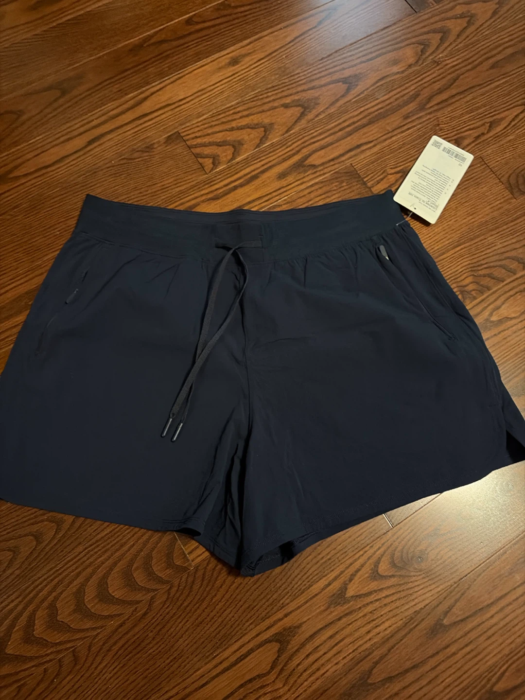 Lululemon License to Train HR Short 4"