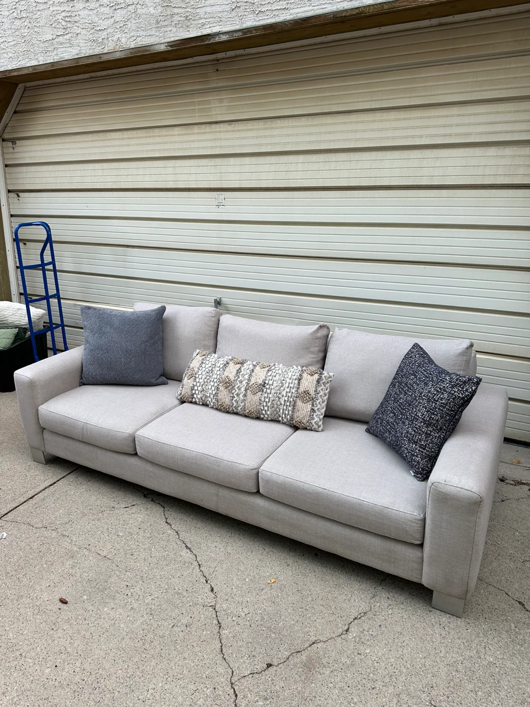 Urban Barn Tribeca Custom Sofa – Light Grey – Made in Canada - photo 4