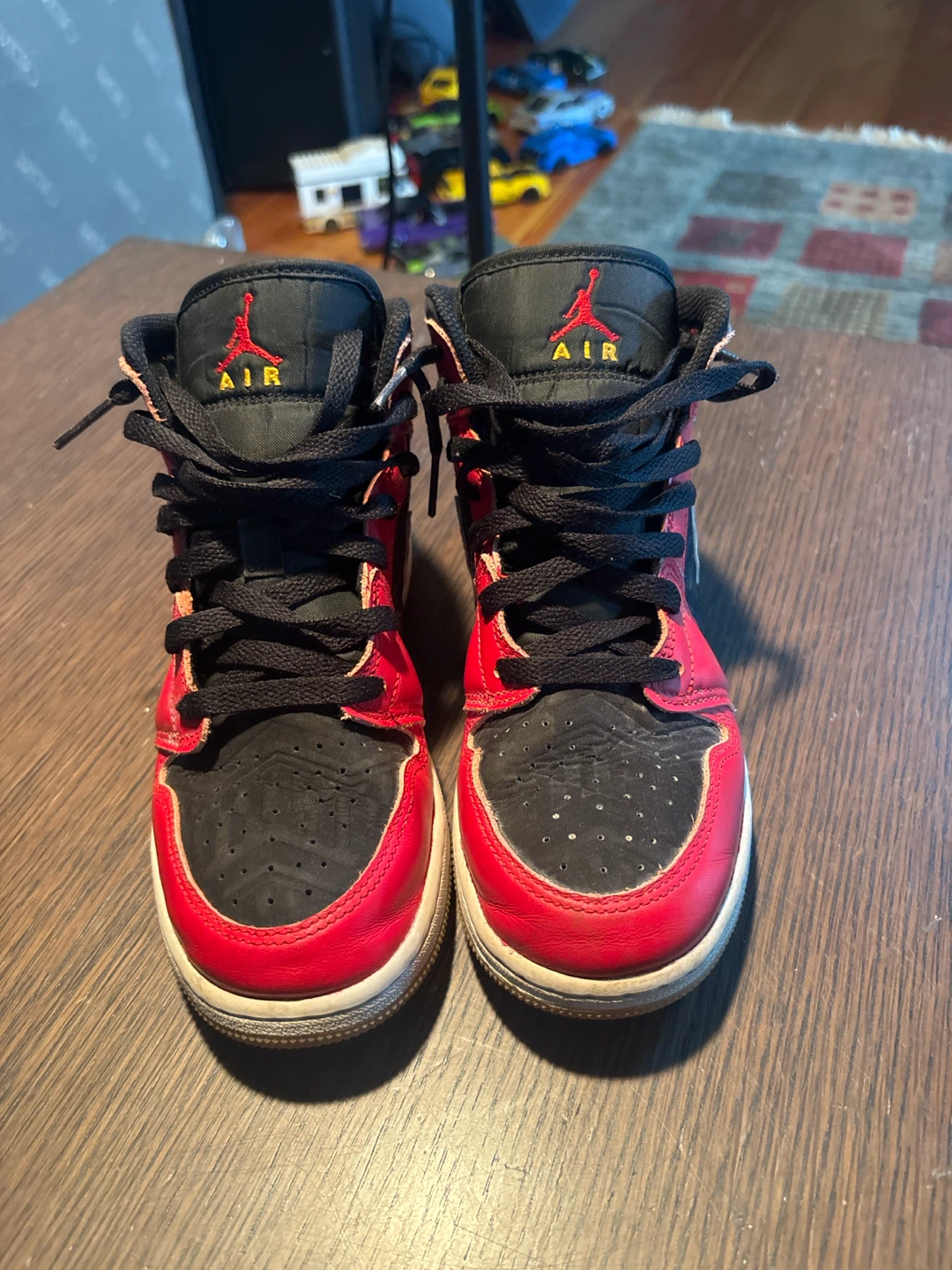 Air Jordan 1 Mid christmases - photo 3