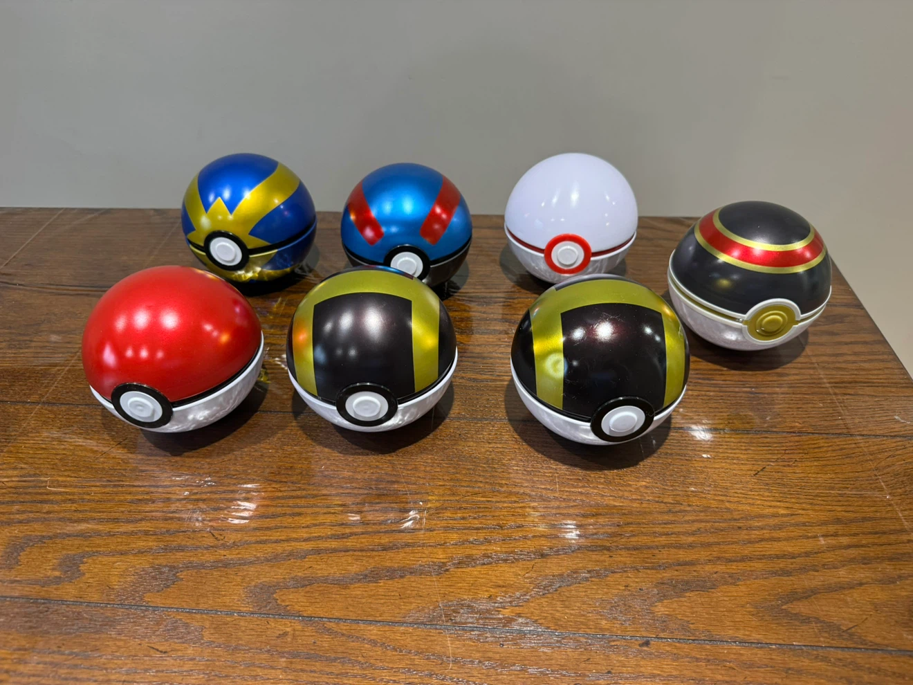 Pokemon Poké Ball empty