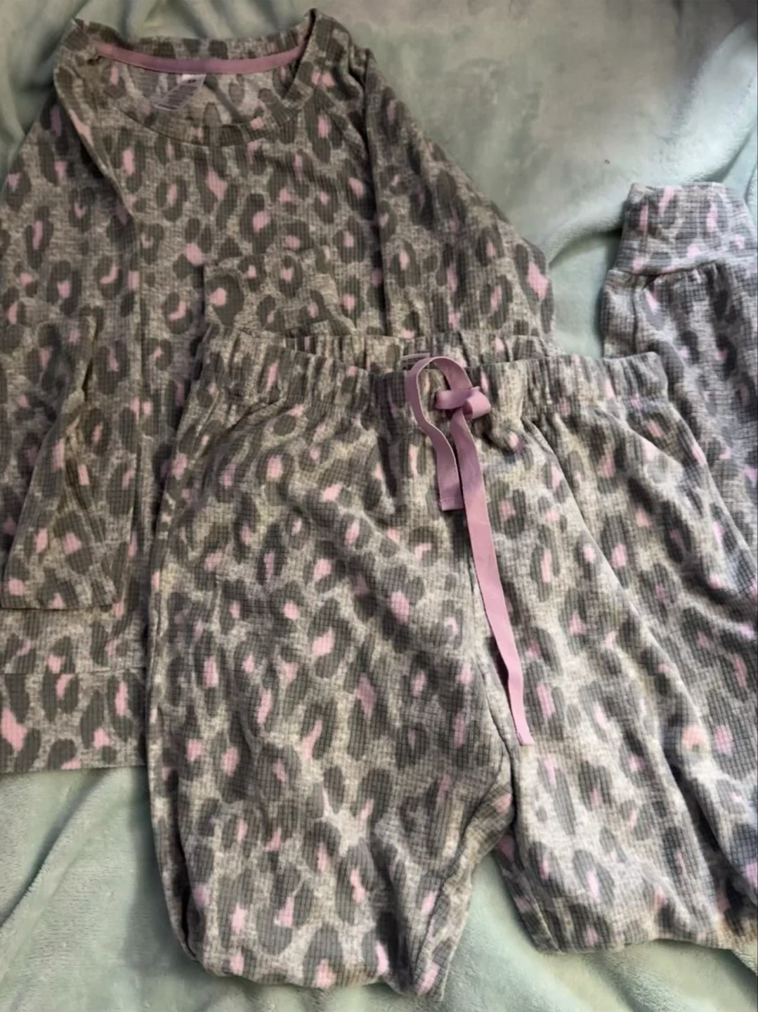Assorted Pyjama Sets - photo 3