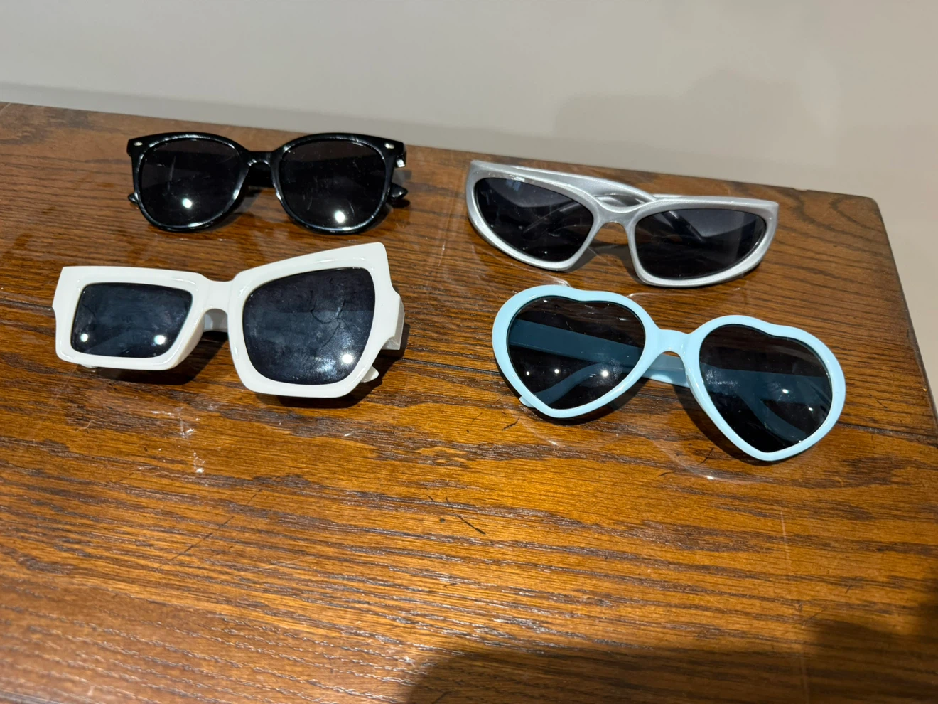 Set of 4 Fashion Sunglasses
