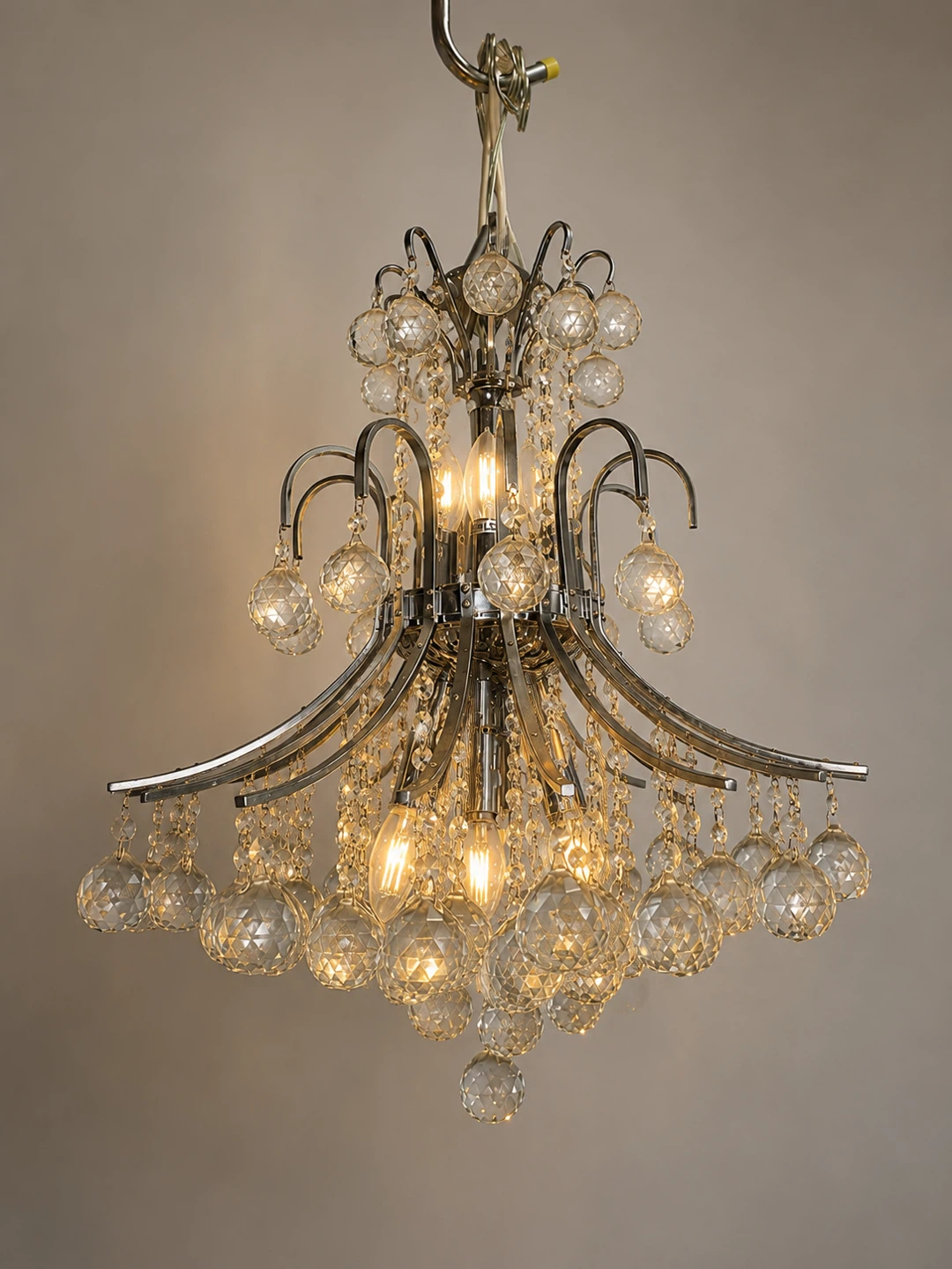 Beautiful Full-Crystal Chandelier – Elegant & Ready to Install