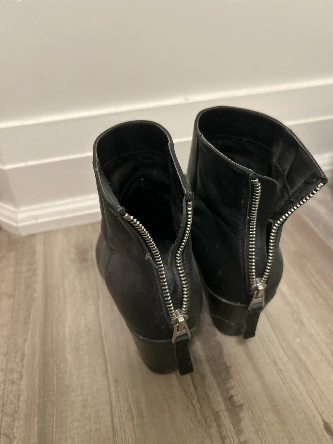 Dolce Vita Black Leather Ankle Boots Size 6.5 - photo 3