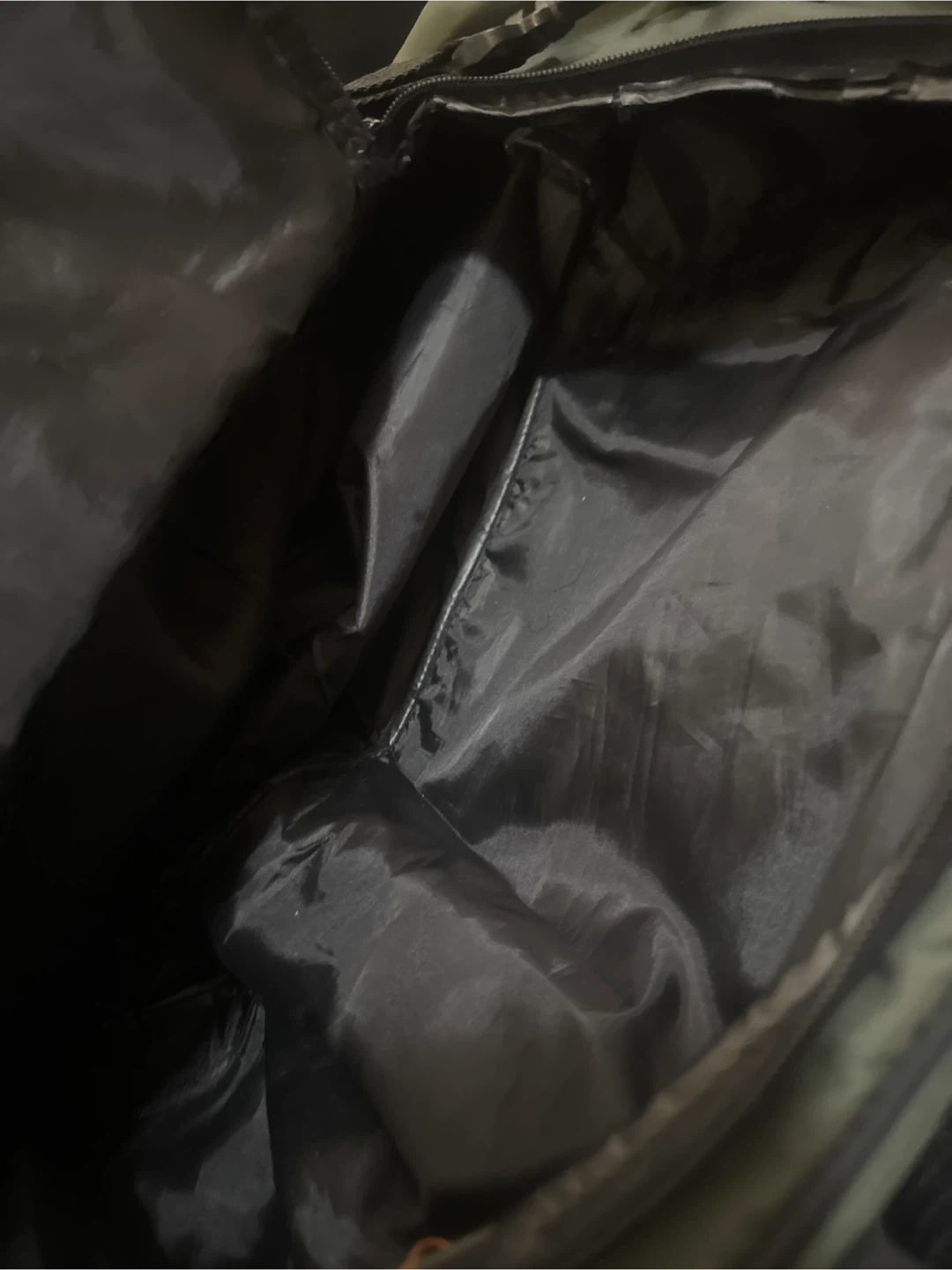 HUGO BOSS Olive Green Duffle Bag - photo 4