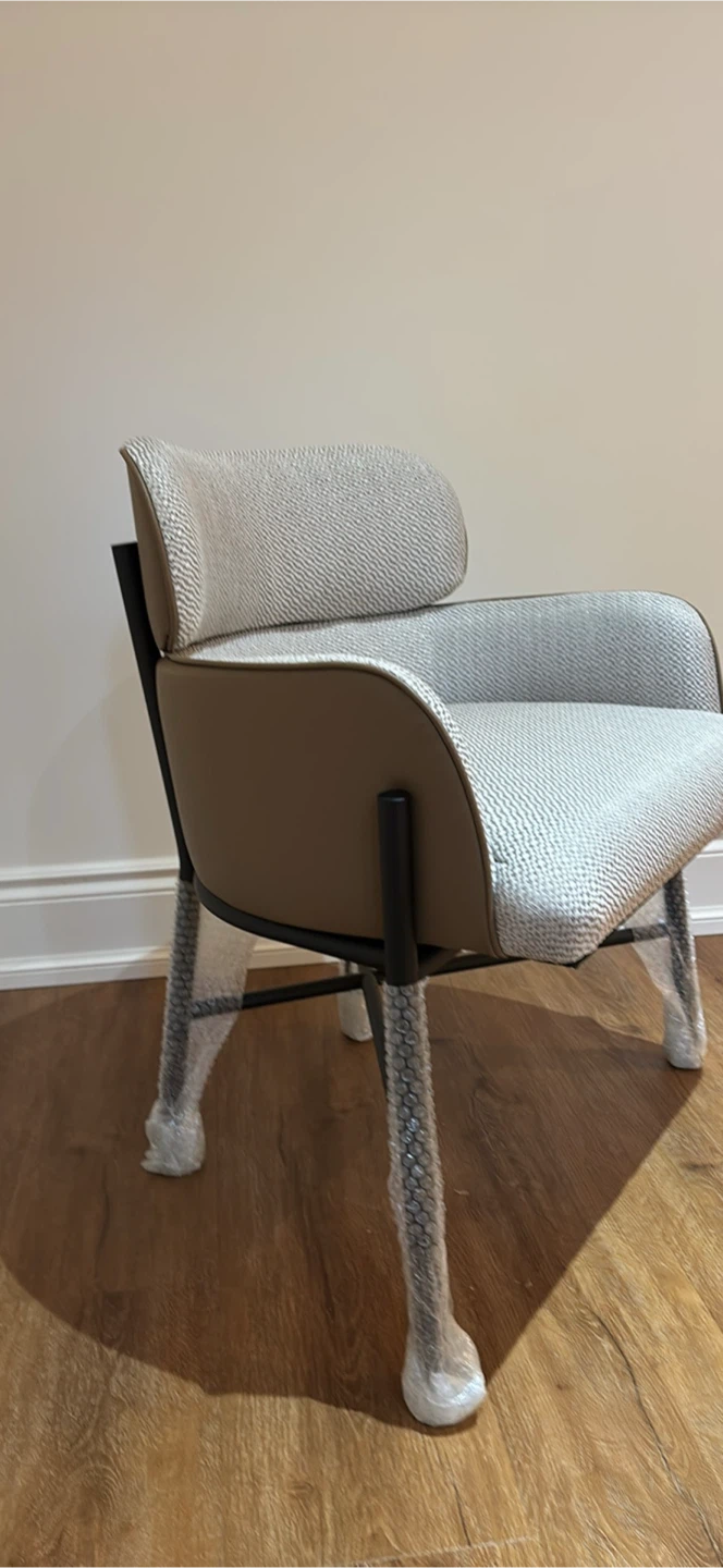 New Pair of modern 2 toned  upholstered accent chairs - photo 2