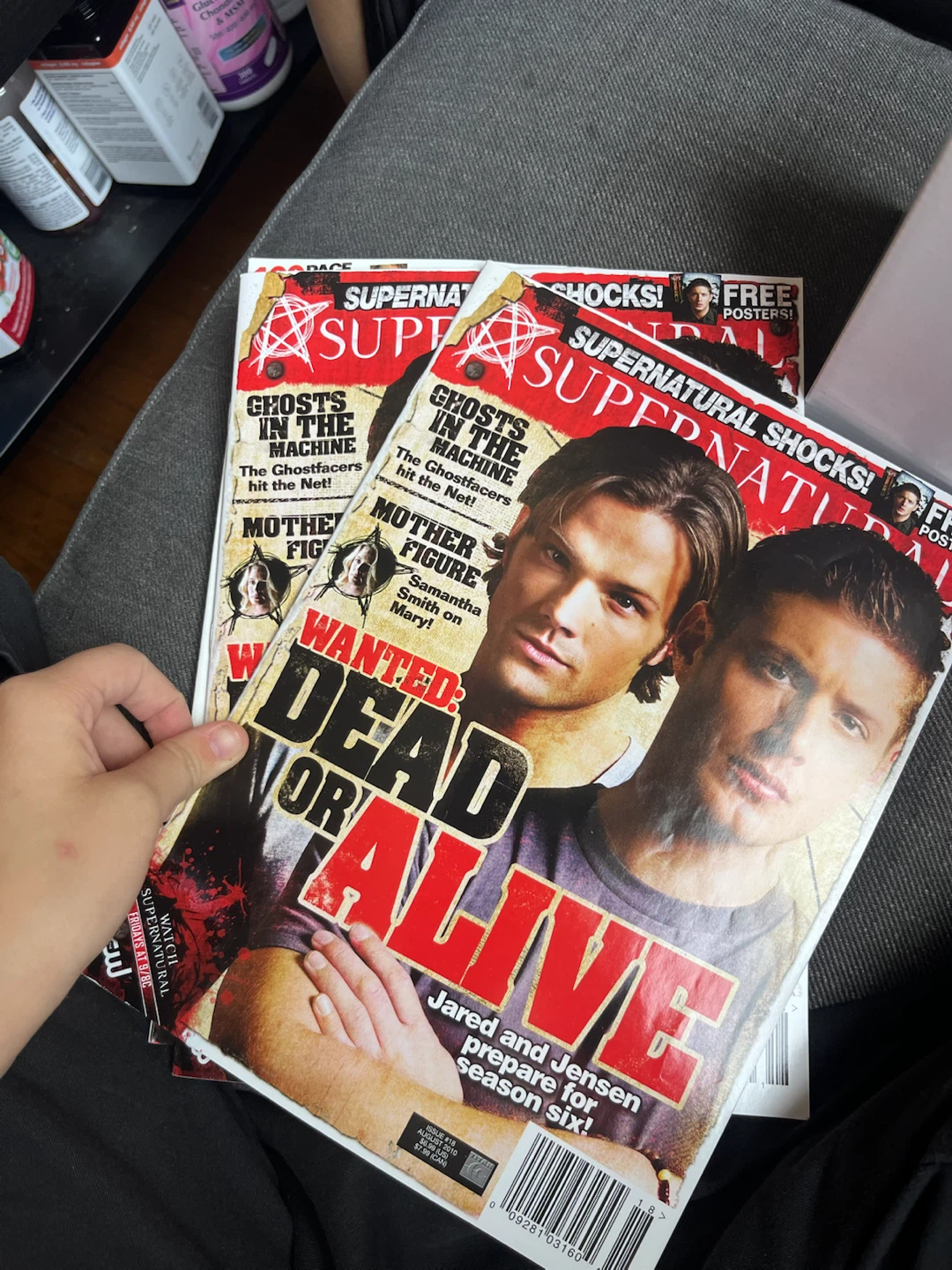 Supernatural collectors magazines - photo 2