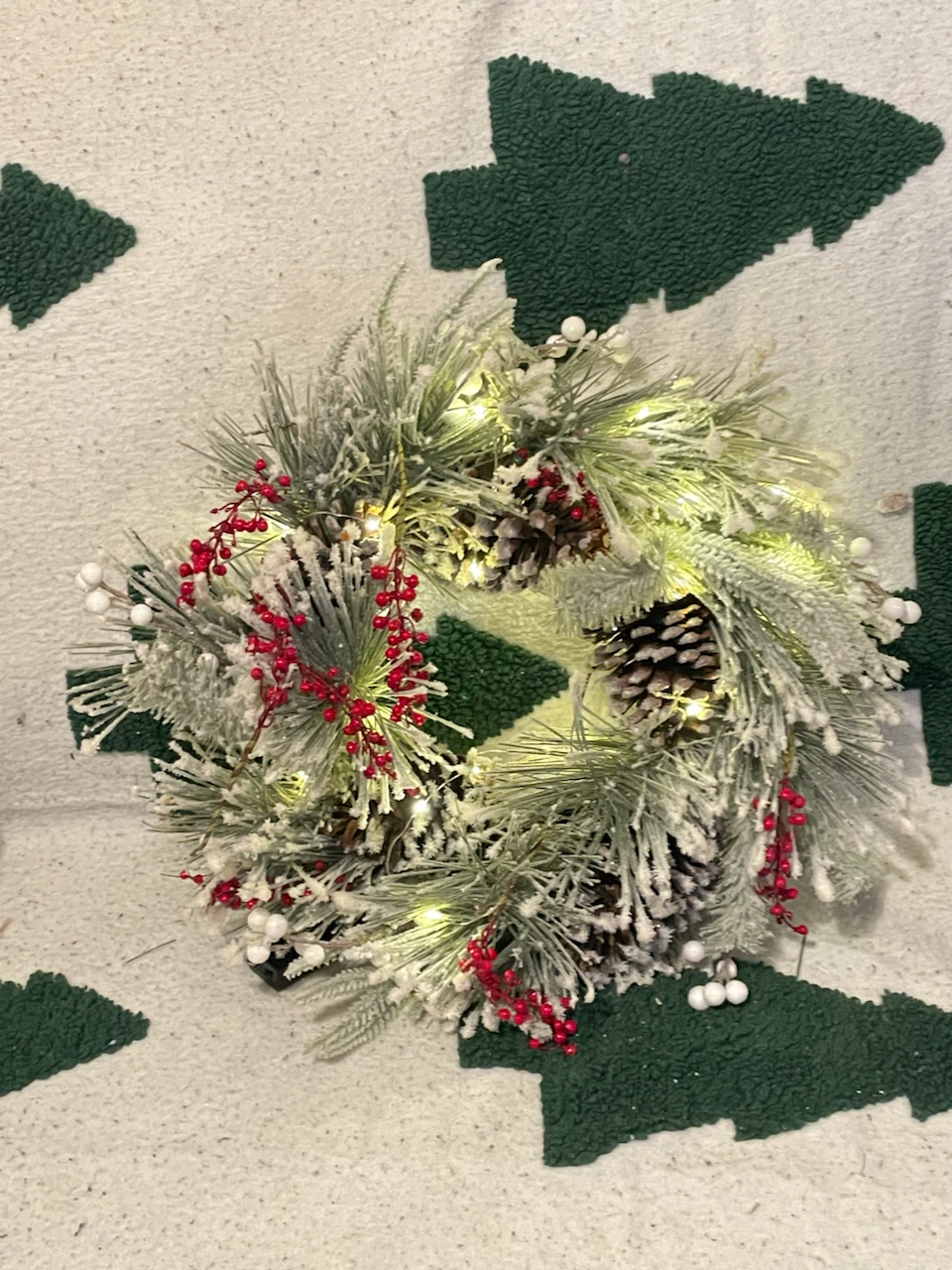 Lighted Artificial Christmas Wreath