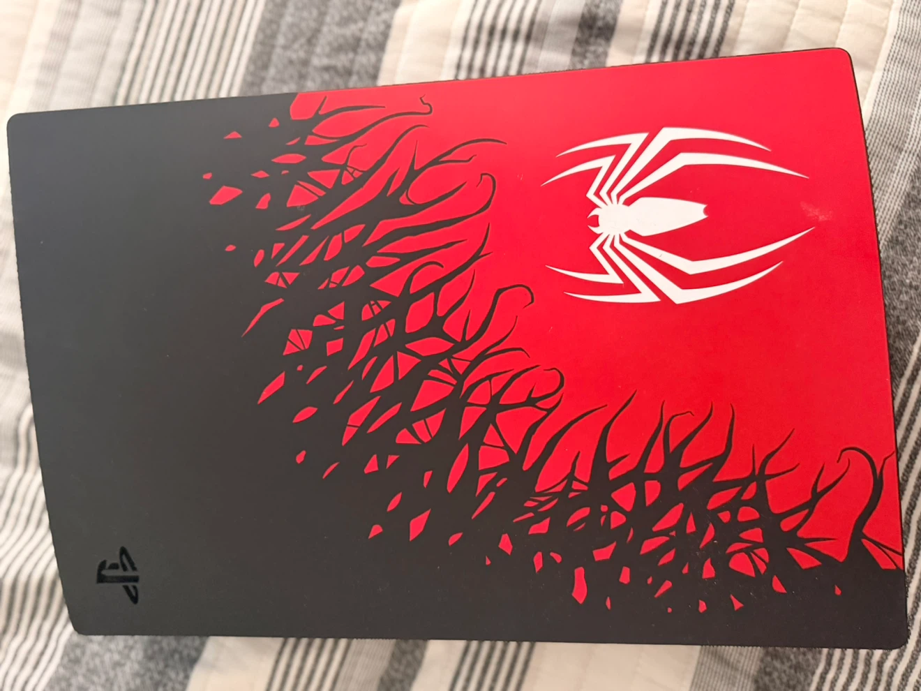 Sony PS5 Marvel's Spider-Man 2 Limited Edition Console - photo 2