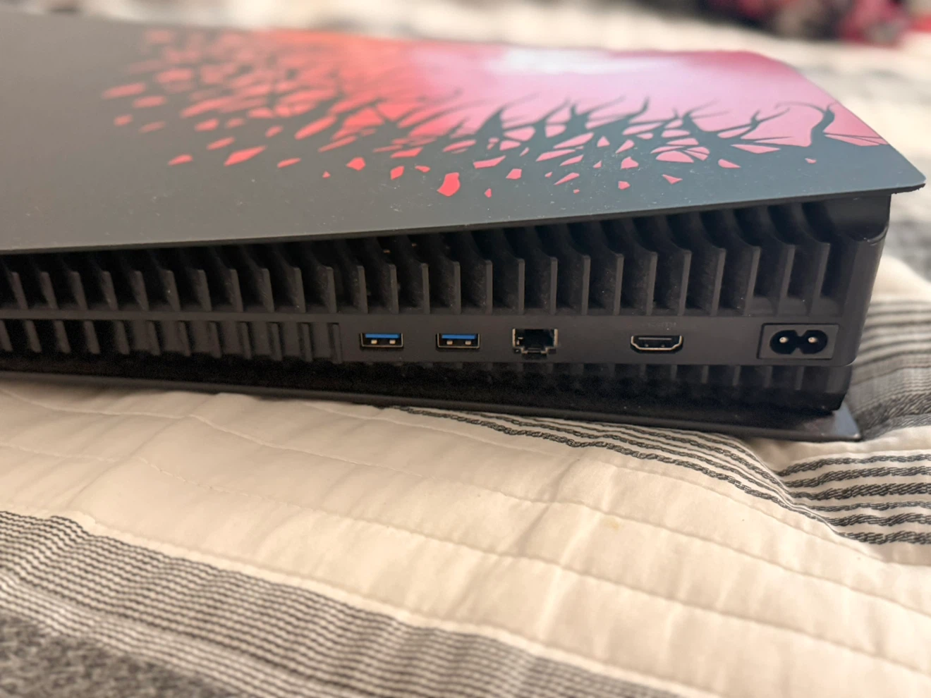 Sony PS5 Marvel's Spider-Man 2 Limited Edition Console - photo 3