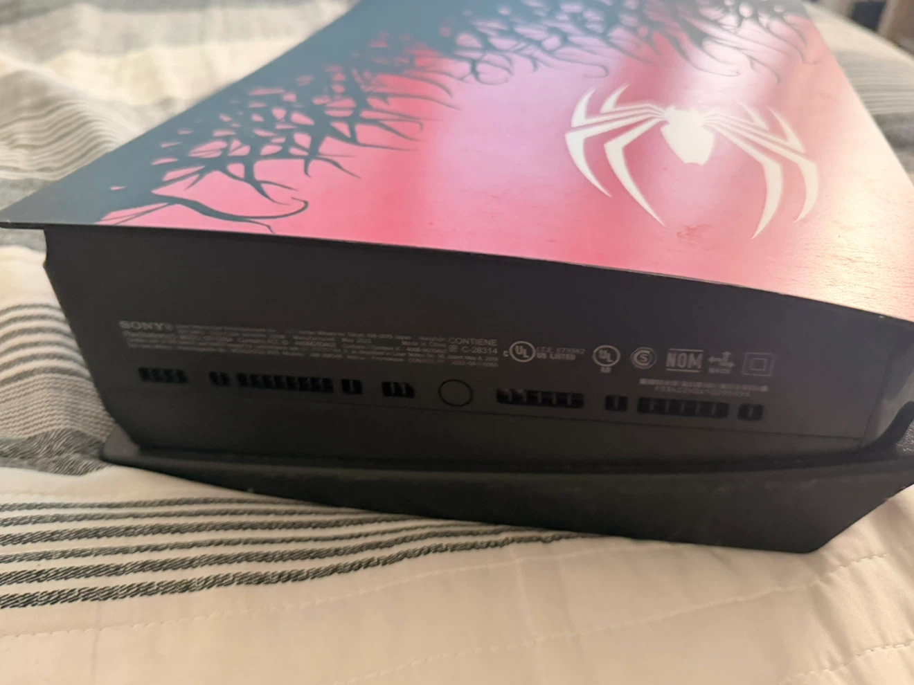 Sony PS5 Marvel's Spider-Man 2 Limited Edition Console - photo 5