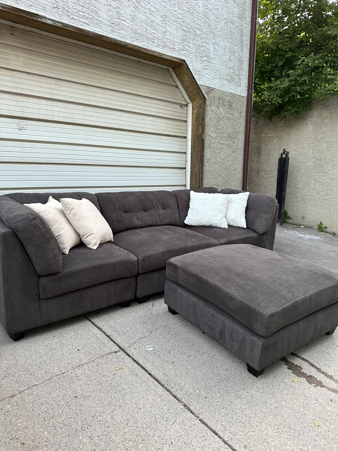 Thomasville 4-Piece Modular Sectional Dark Grey– Costco - photo 2