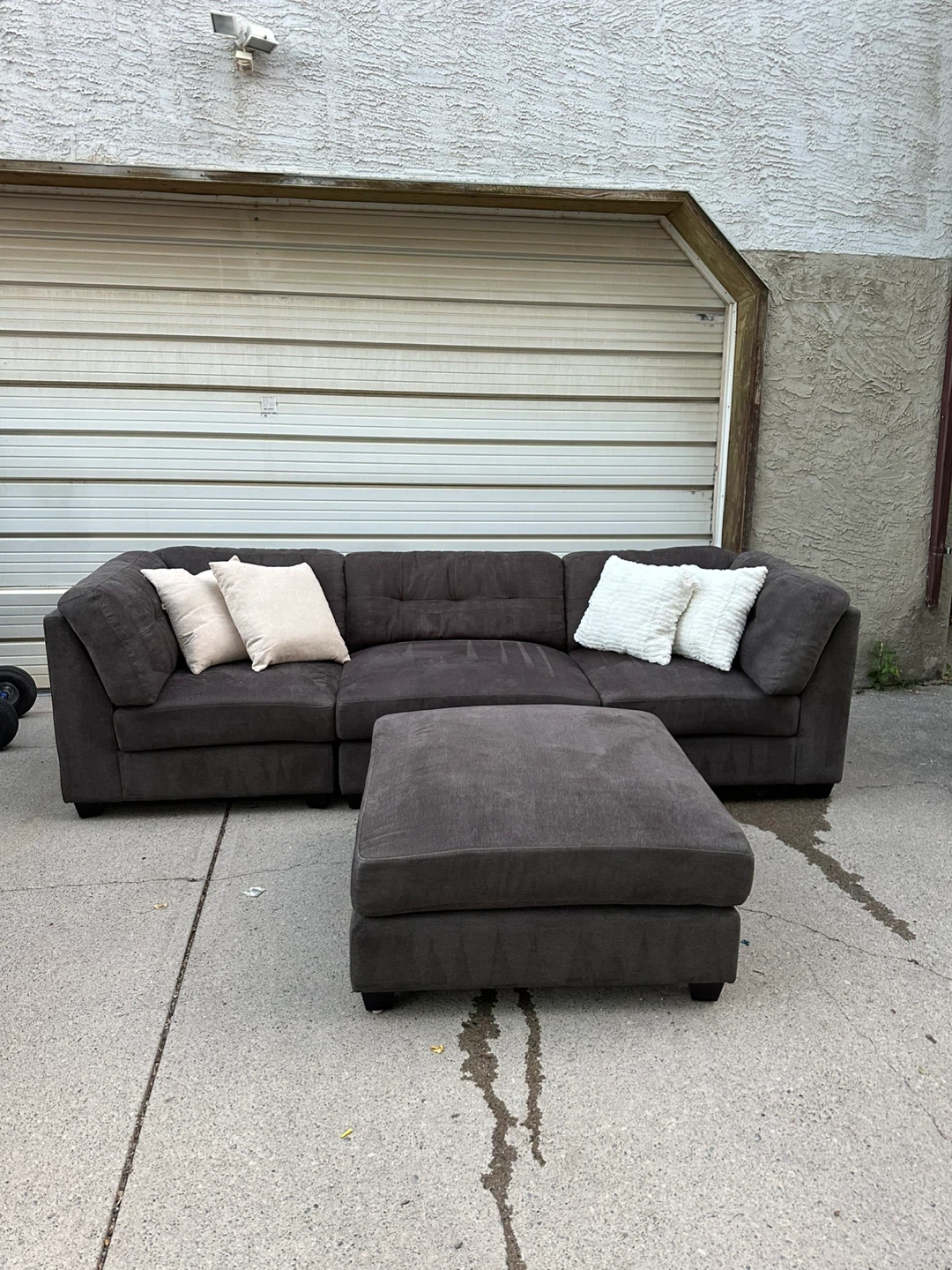 Thomasville 4-Piece Modular Sectional Dark Grey– Costco - photo 3