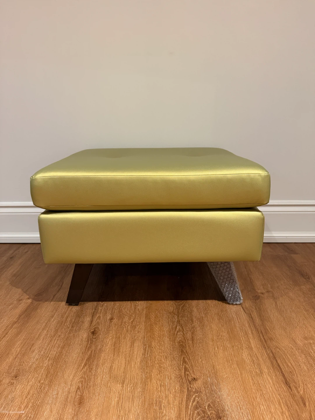 NEW Fabric Ottoman no storage 24” wide 21” deep - photo 2