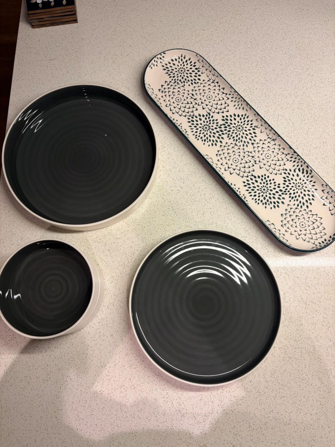 Ceramic Dinnerware Set + IKEA Serving Board - photo 5